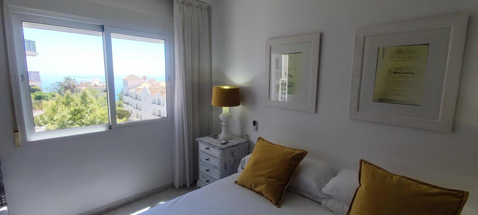 Nerja Gaviota Holidays Piscina Y Playa المظهر الخارجي الصورة