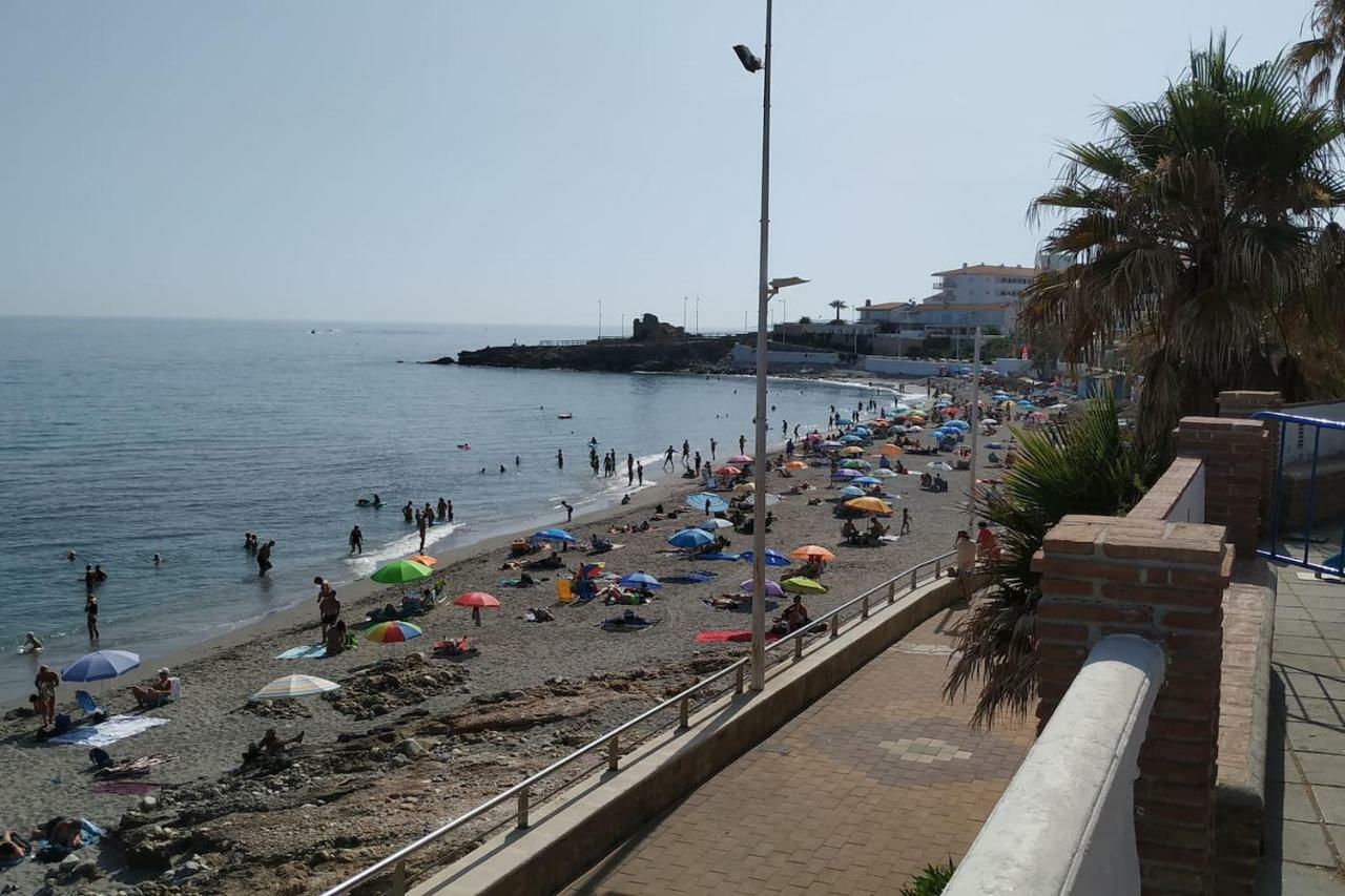 Nerja Gaviota Holidays Piscina Y Playa المظهر الخارجي الصورة